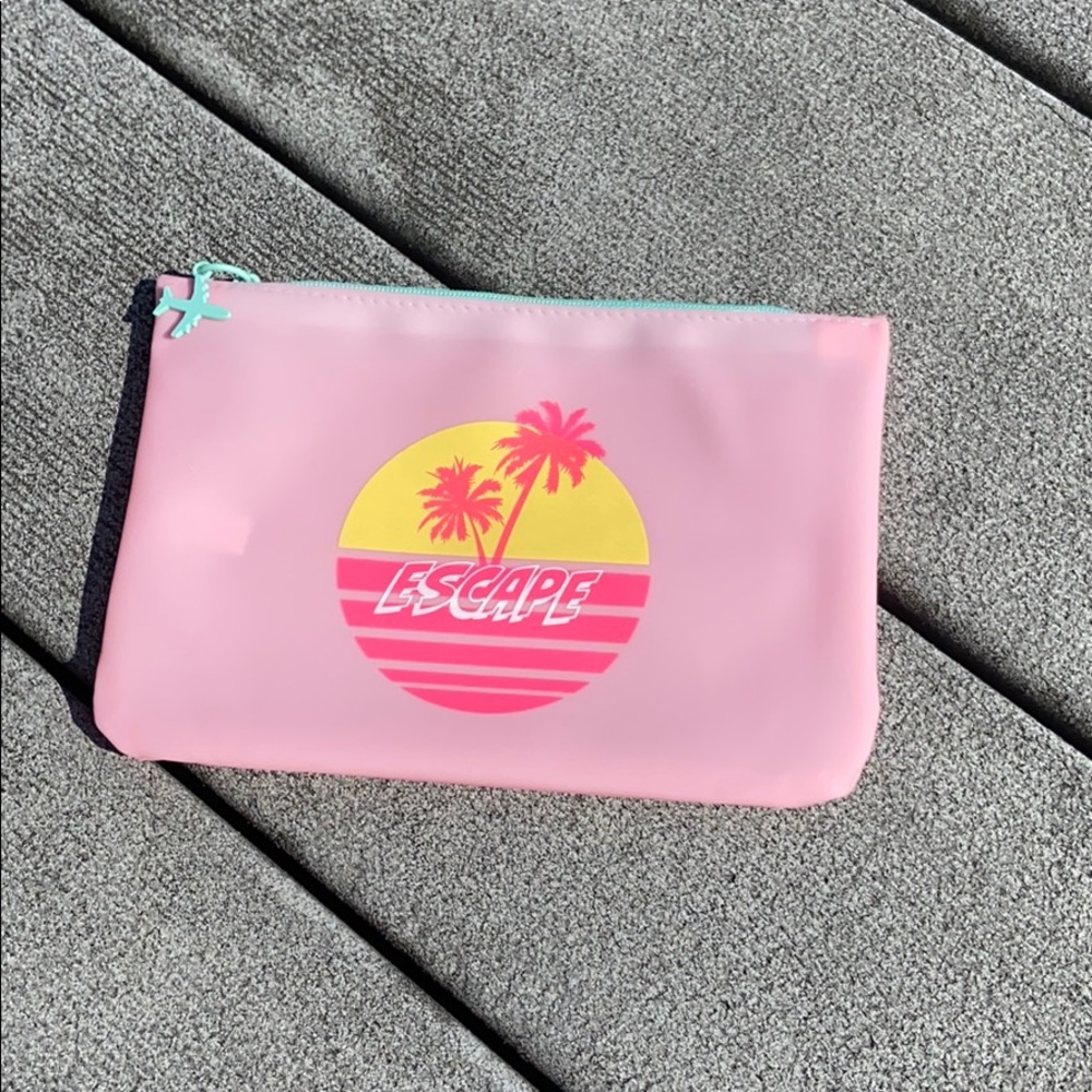 Pink Escape Make-Up Bag